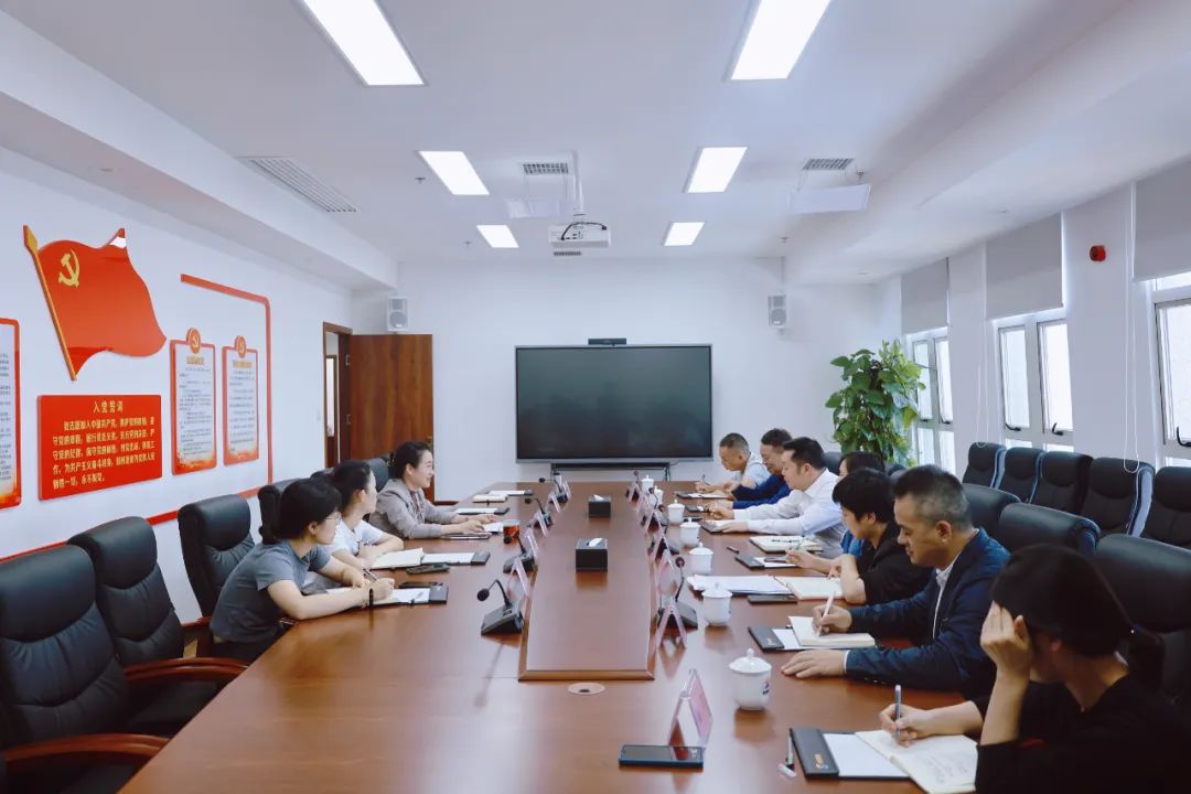 助企纾困添活力——金霞經(jīng)濟開(kāi)發(fā)區黨工委書記黎明調研湖南省破而後(hòu)立貿易有限公司